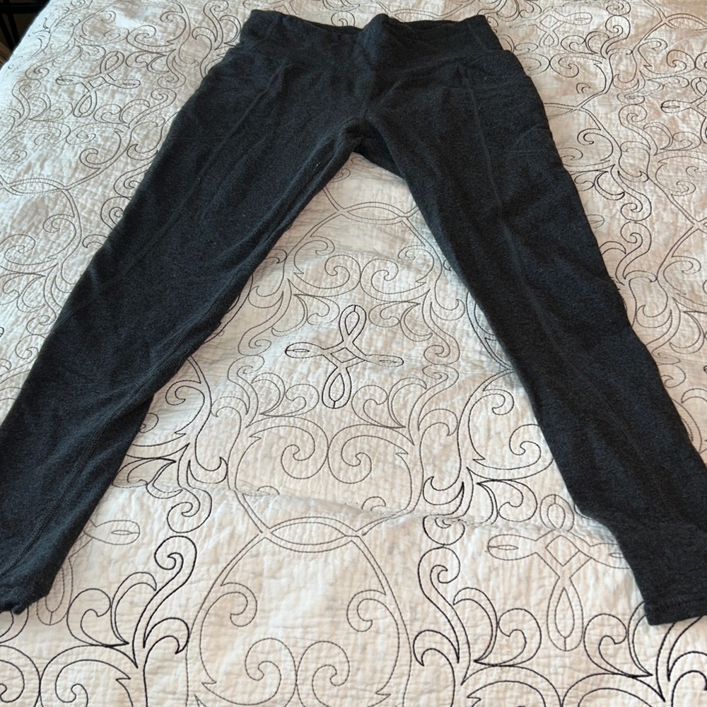 Pact pocket leggings dark gray